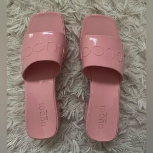 Gucci pink slides sandals size 37